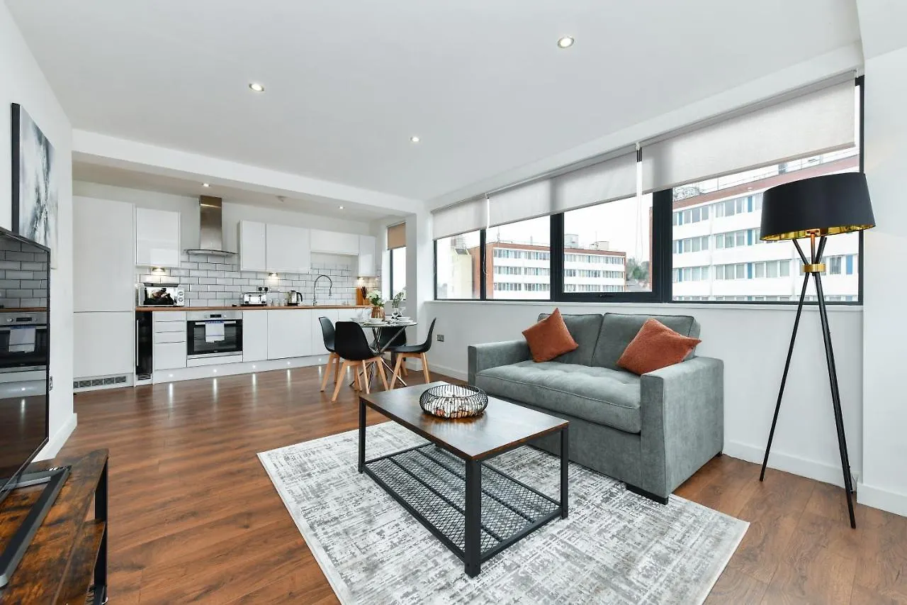 Carlton Heights: Modern 2-Bedroom Corporate and Leisure Apartment Nottingham