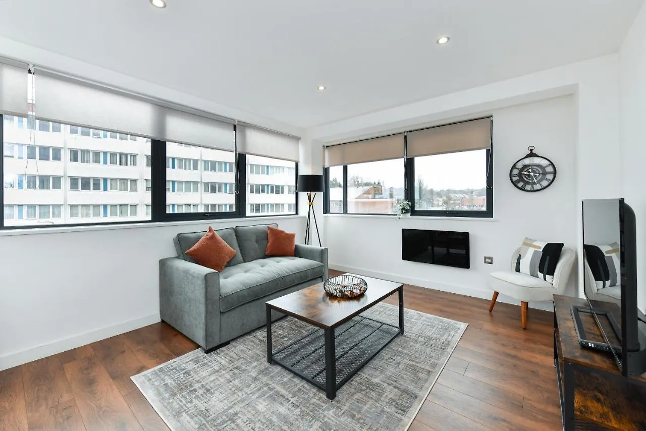 Carlton Heights: Modern 2-Bedroom Corporate and Leisure Apartment Nottingham