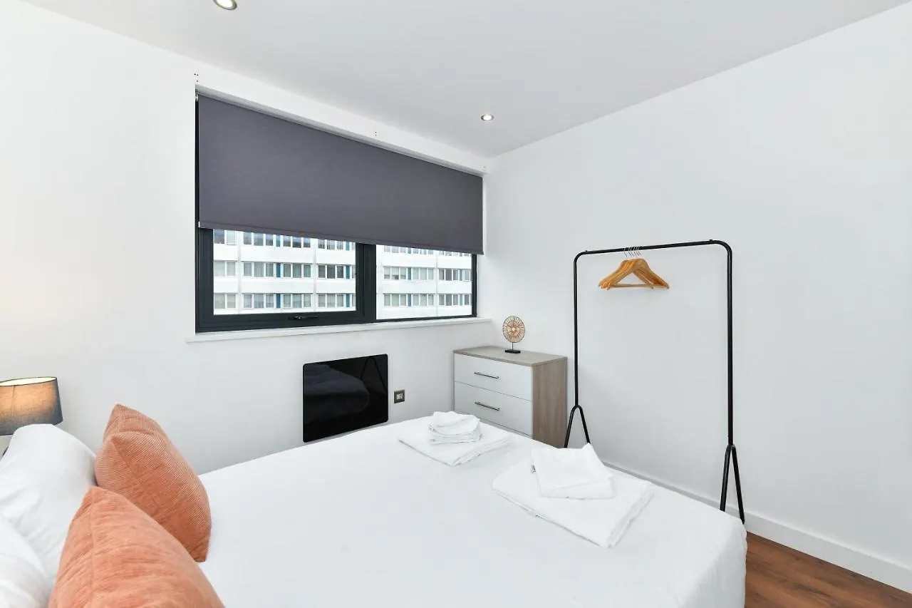 Carlton Heights: Modern 2-Bedroom Corporate and Leisure Apartment Nottingham
